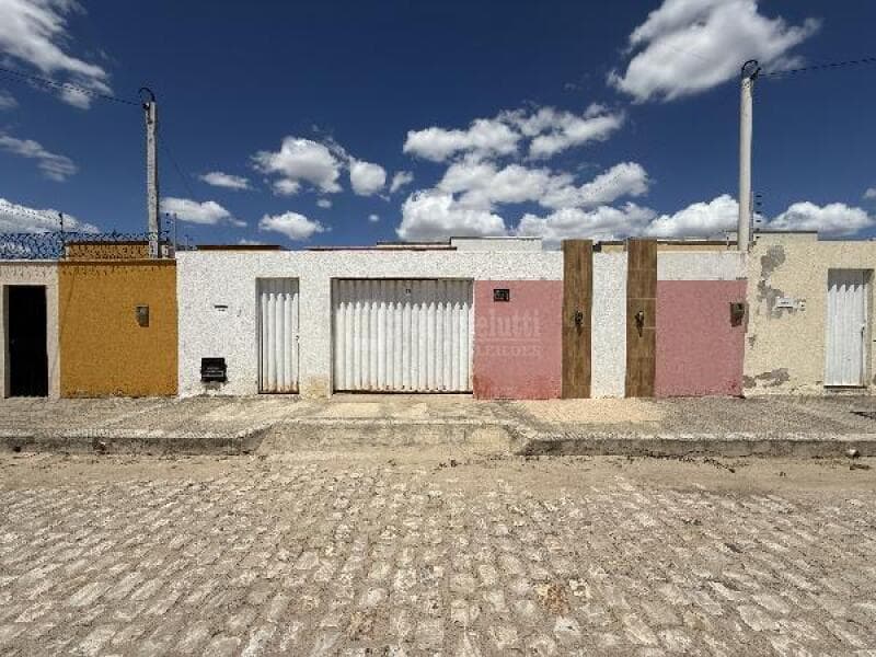 Casa em leilão em Mossoró - RN, bairro Alto do Sumare — LOTE 354 MOSSORO/RN