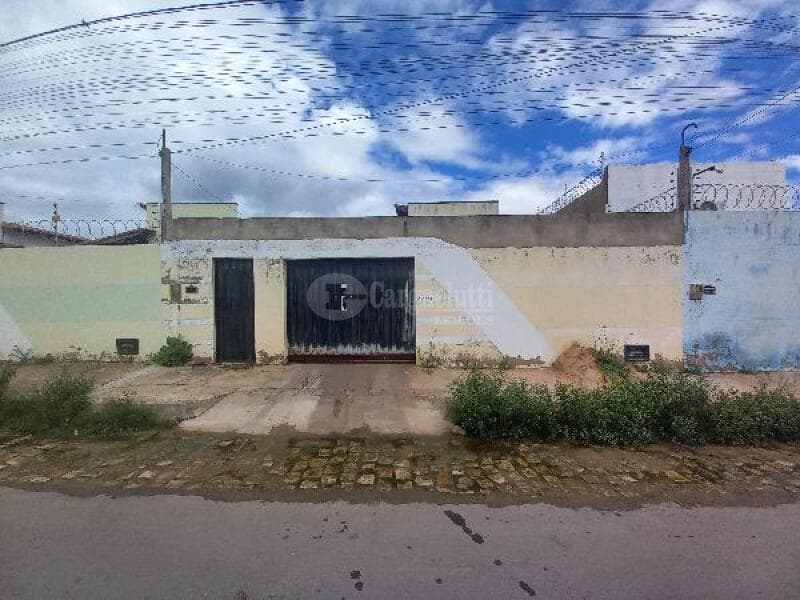 Casa em leilão em Mossoró - RN, bairro Presidente Costa e Silva — LOTE 360 MOSSORO/RN