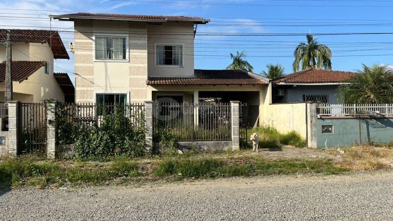 Foto 7 de 12: Casa em leilão em Joinville - SC, bairro Itaum — LOTE 408 JOINVILLE/SC - NÃO ACEITA FINANCIAMENTO