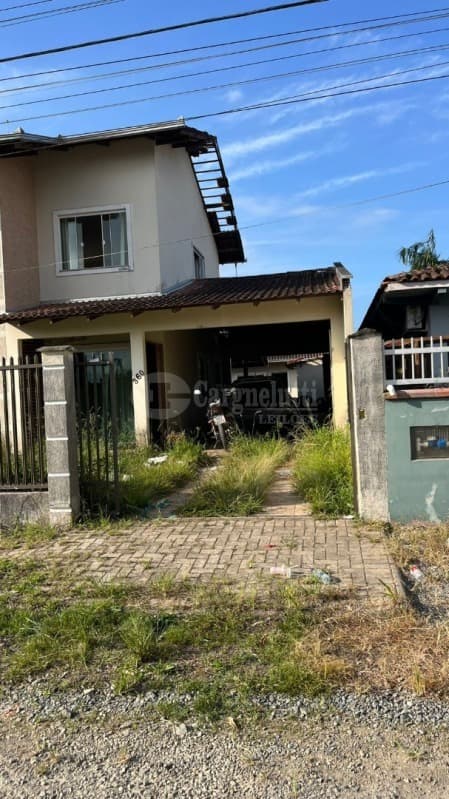 Foto 8 de 12: Casa em leilão em Joinville - SC, bairro Itaum — LOTE 408 JOINVILLE/SC - NÃO ACEITA FINANCIAMENTO