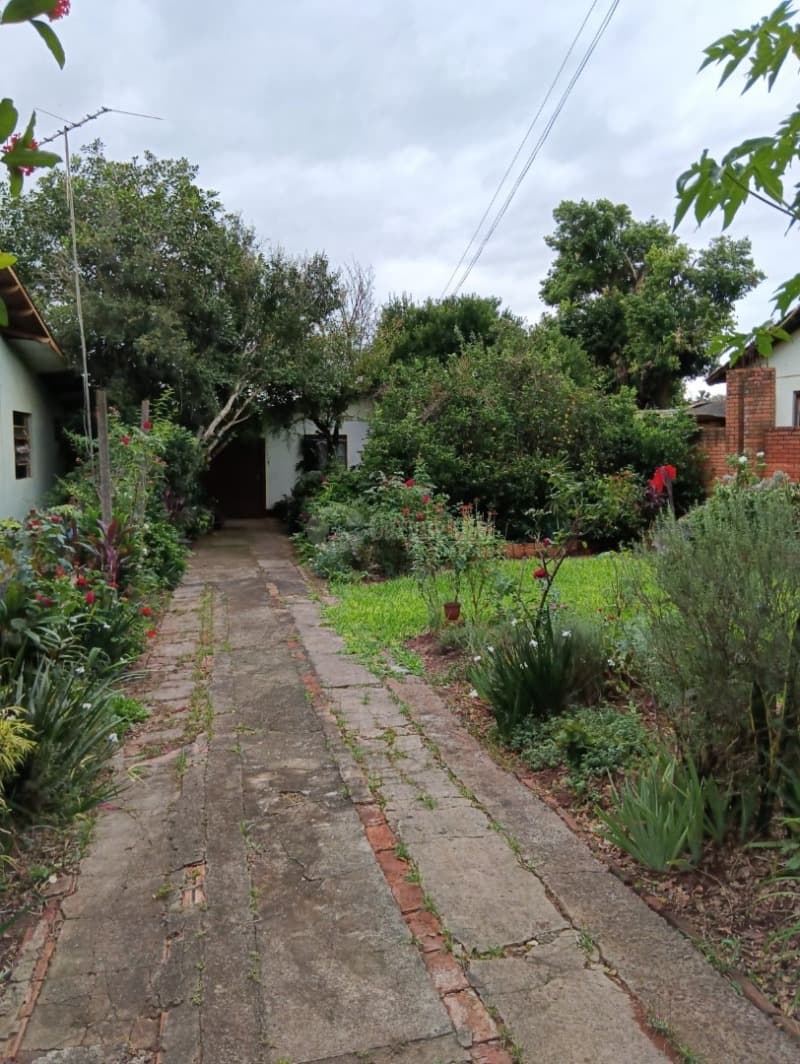 Foto 2 de 4: Terreno em leilão em Ijuí - RS, bairro Glória — LOTE 008 Um terreno urbano, c/área de 340m², situado à rua Ceará, bairro Glória, n/c Sobre o imóvel