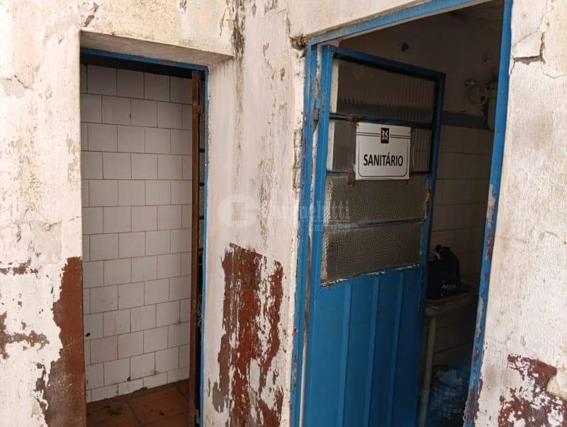 Foto 19 de 34: Comercial em leilão em Cruz Alta - RS — LOTE 004 Três prédios de alvenaria, situados à rua Padre Pacheco, nº 443, 447 e 467 - CRUZ ALTA/RS