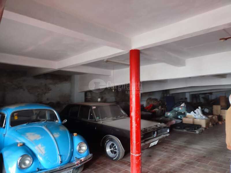 Foto 5 de 5: Comercial em leilão em Cruz Alta - RS, bairro Jardim América — LOTE 005 A loja nº 02 localizada no 2º e 3º pavimento do Edifício Comercial STOCK CAR