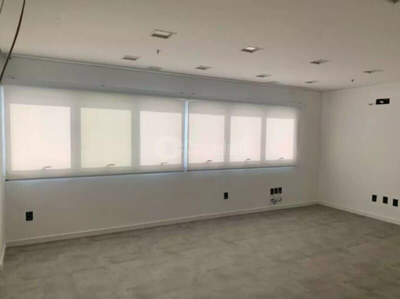 Foto 15 de 24: Comercial em leilão em Porto Alegre - RS, bairro Auxiliadora — LOTE 001 SALA COMERCIAL E BOX, BAIRRO AUXILIADORA, PORTO ALEGRE/RS