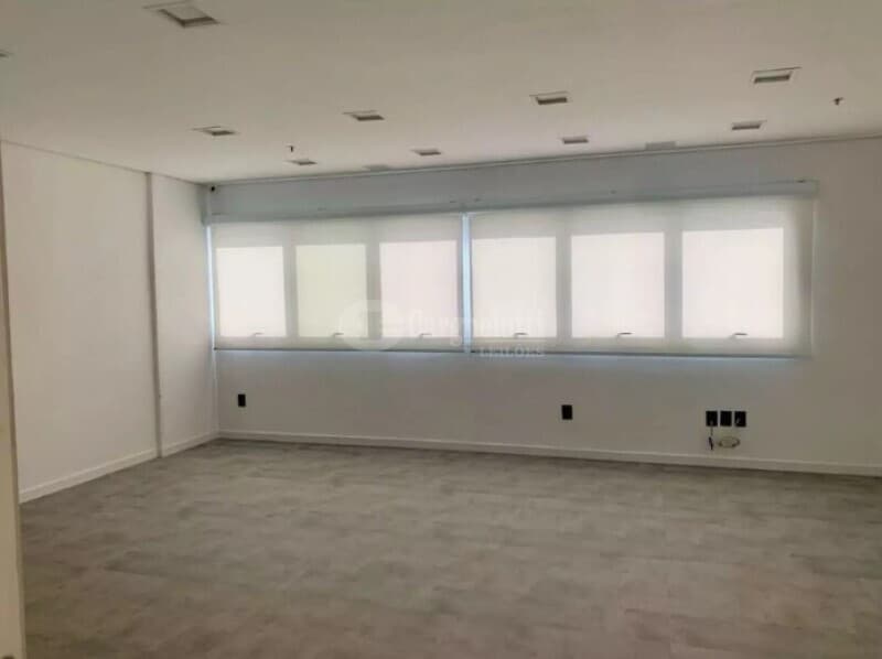 Foto 17 de 24: Comercial em leilão em Porto Alegre - RS, bairro Auxiliadora — LOTE 001 SALA COMERCIAL E BOX, BAIRRO AUXILIADORA, PORTO ALEGRE/RS