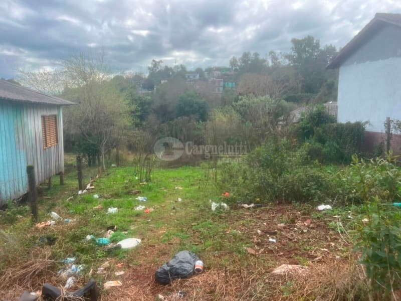 Foto 1 de 3: Terreno em leilão em Santo Ângelo - RS, bairro Dido — LOTE 002 Um terreno urbano, c/360m²