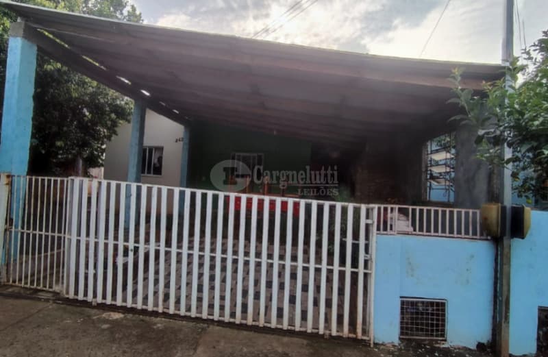 Foto 5 de 5: Casa em leilão em Cerro Largo - RS, bairro Esplanada — LOTE 001 Casa na Rua Pedro Arlindo Schneider, 242, Esplanada, Cerro Largo/RS