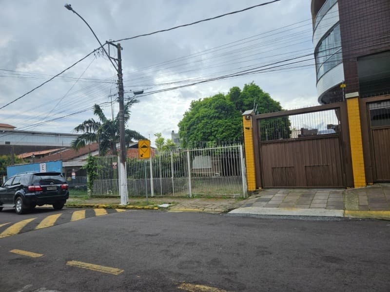 Foto 3 de 4: Terreno em leilão em Cachoeirinha - RS, bairro Vila Veranópolis — LOTE 001 UM TERRENO URBANO, situado no loteamento denominado VILA VERANOPÓLIS - CACHOEIRINHA/RS
