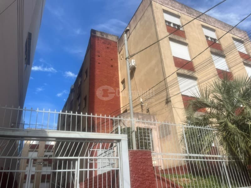 Foto 3 de 4: Apartamento em leilão em Cruz Alta - RS — LOTE 002-2 Um apartamento residencial em alvenaria, designado pelo nº 303, com área real privativa d