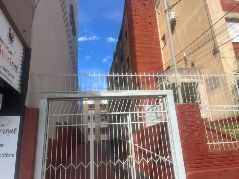 Foto 4 de 4: Apartamento em leilão em Cruz Alta - RS — LOTE 002-2 Um apartamento residencial em alvenaria, designado pelo nº 303, com área real privativa d