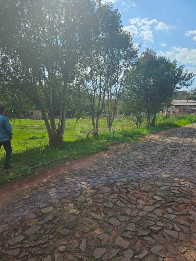 Foto 4 de 26: Terreno em leilão em Cruz Alta - RS, bairro Hilda — LOTE 028 Terreno de 4.652,00m² na Rua Soledade, Cruz Alta/RS