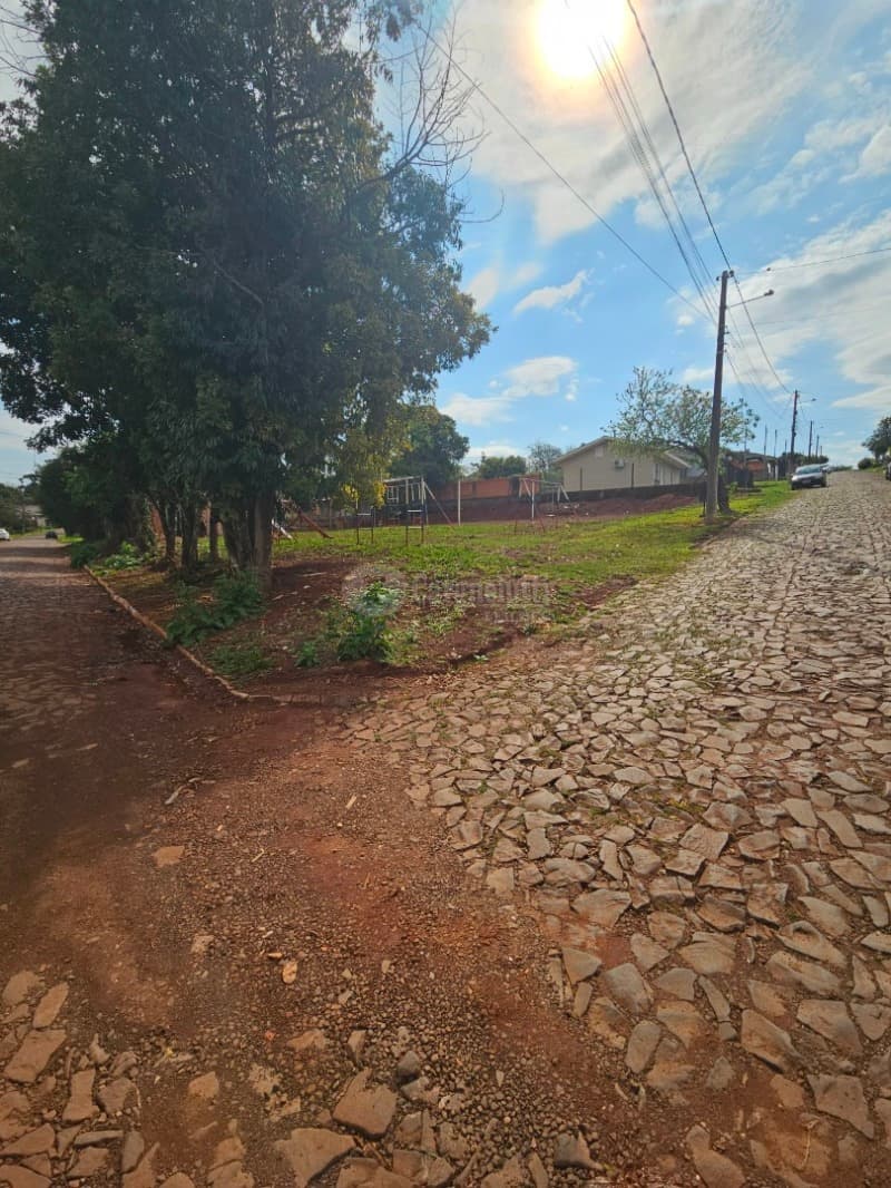 Foto 4 de 20: Terreno em leilão em Cruz Alta - RS — LOTE 029 Terreno de esquina, com 624m² na Rua Murilo Sampaio com a Rua Lothar Benjamin Wolf, Cruz Al