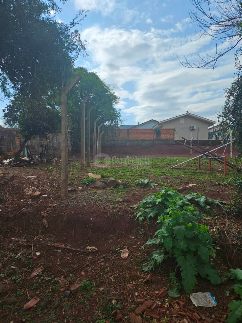 Foto 11 de 20: Terreno em leilão em Cruz Alta - RS — LOTE 029 Terreno de esquina, com 624m² na Rua Murilo Sampaio com a Rua Lothar Benjamin Wolf, Cruz Al