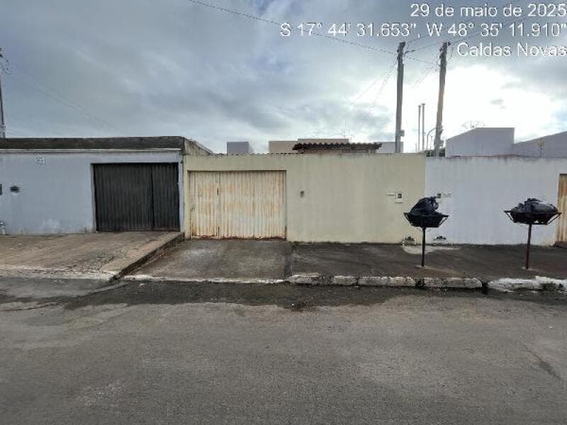 Casa em leilão em Caldas Novas - GO — LOTE 034 Casa