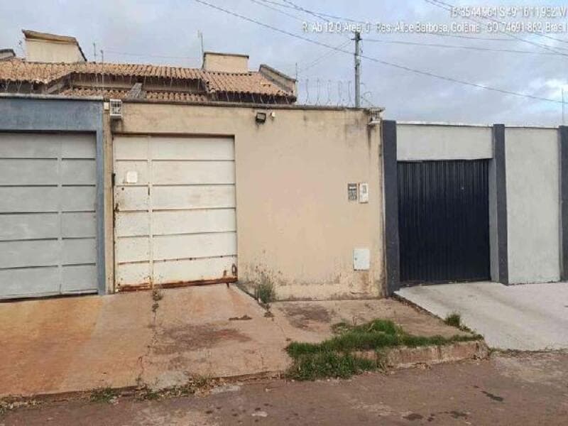 Casa em leilão em Goiânia - GO — LOTE 048 Casa