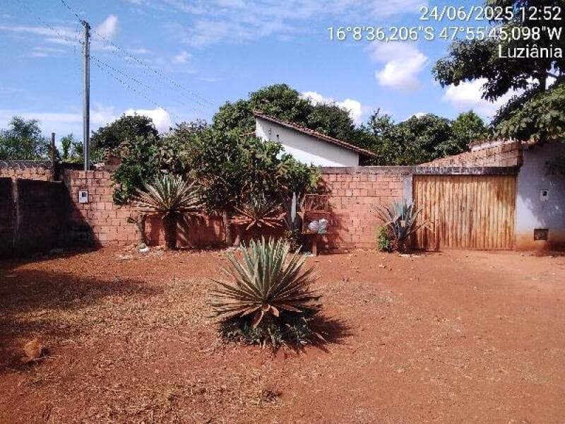 Casa em leilão em Luziânia - GO — LOTE 054 Casa