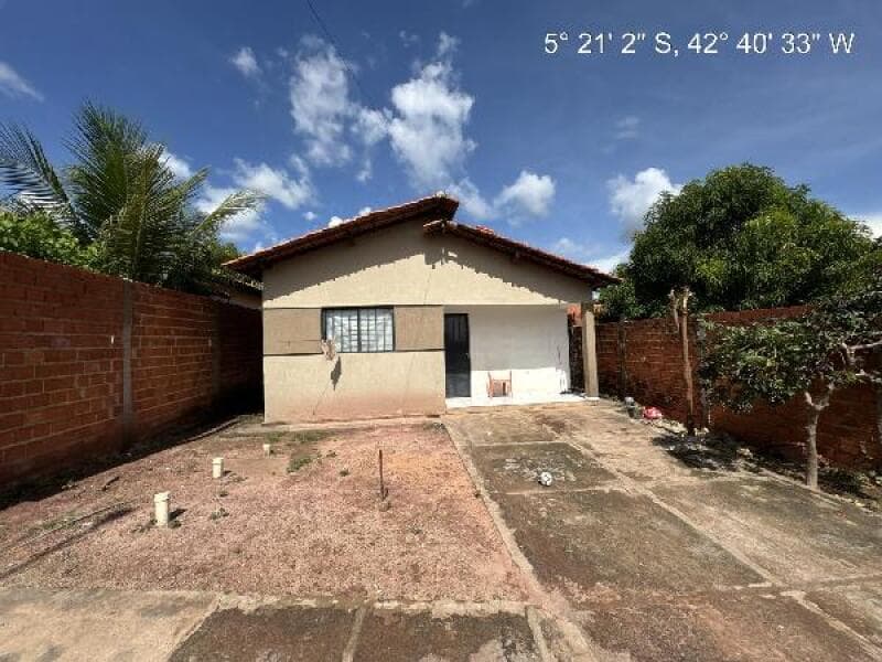 Casa em leilão em Demerval Lobao - PI — LOTE 181 Casa