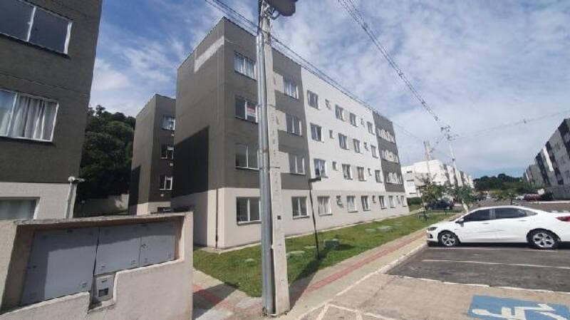 Apartamento em leilão em Campo Largo - PR — LOTE 194 Apartamento