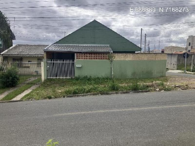 Casa em leilão em Curitiba - PR — LOTE 200 Casa