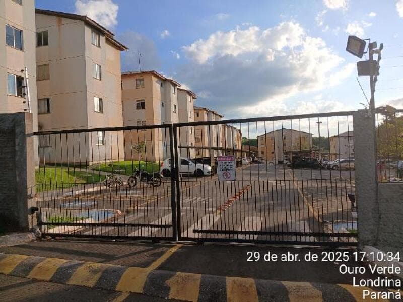 Apartamento em leilão em Londrina - PR — LOTE 243 Apartamento