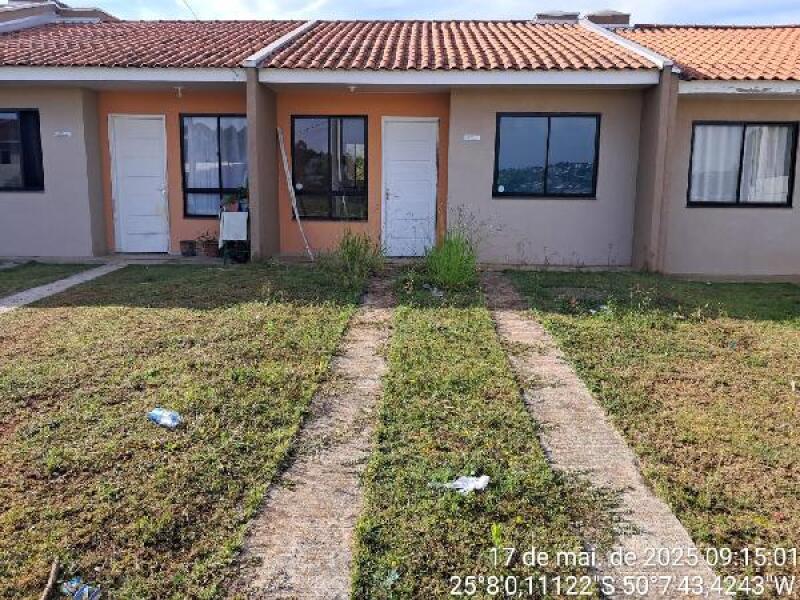 Casa em leilão em Ponta Grossa - PR — LOTE 245 Casa