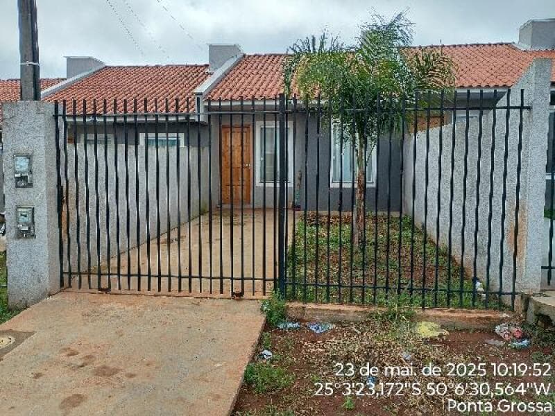 Casa em leilão em Ponta Grossa - PR — LOTE 208 Casa