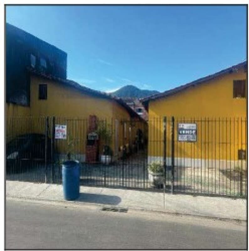 Casa em leilão em Niterói - RJ — LOTE 238 Casa