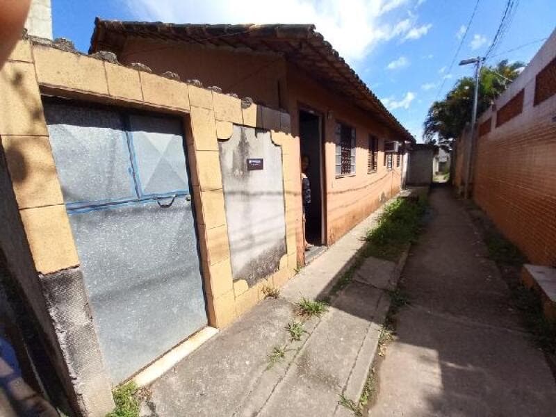Casa em leilão em Rio De Janeiro - RJ — LOTE 288 Casa