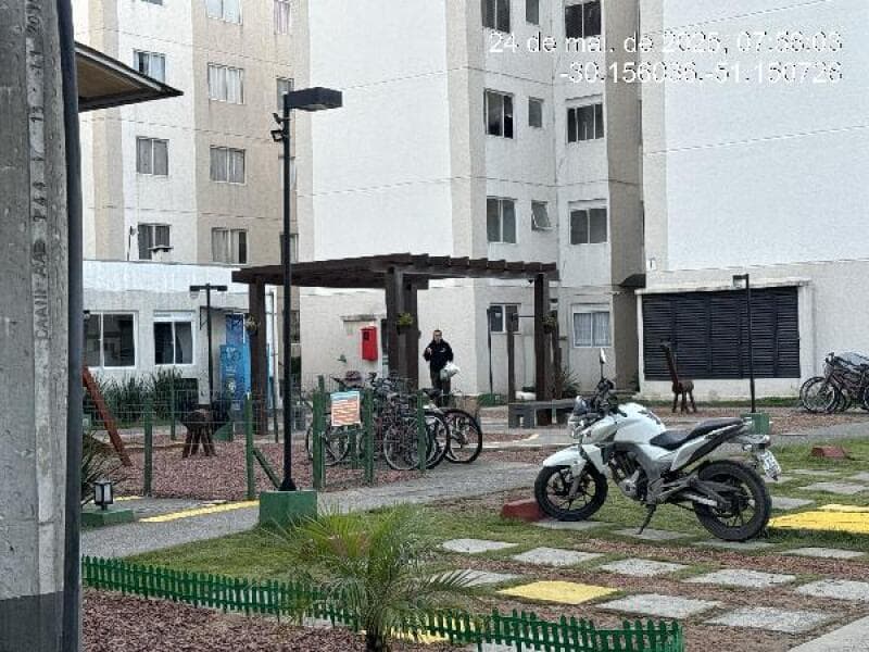 Apartamento em leilão em Porto Alegre - RS — LOTE 353 Apartamento