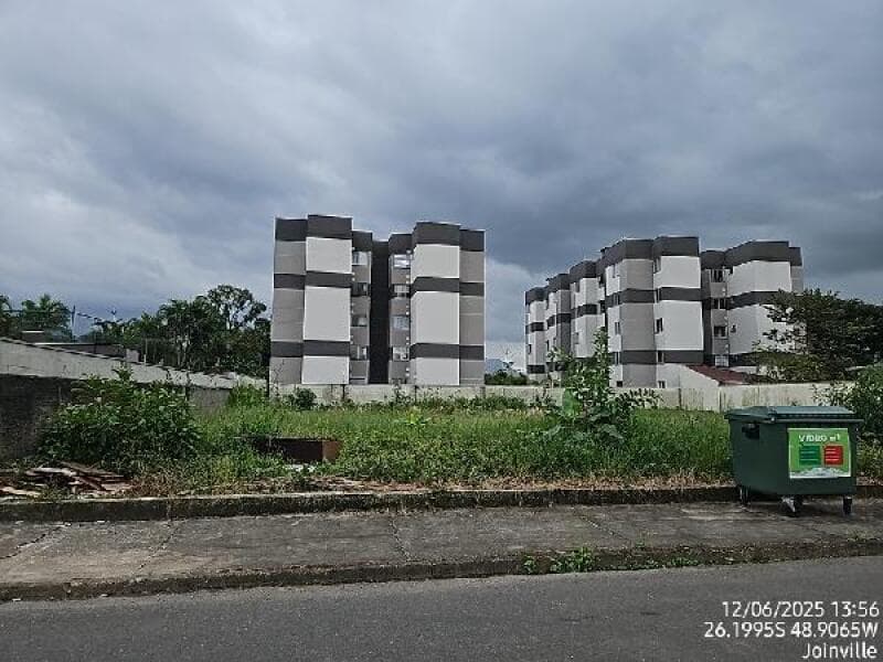 Apartamento em leilão em Joinville - SC — LOTE 417 Apartamento