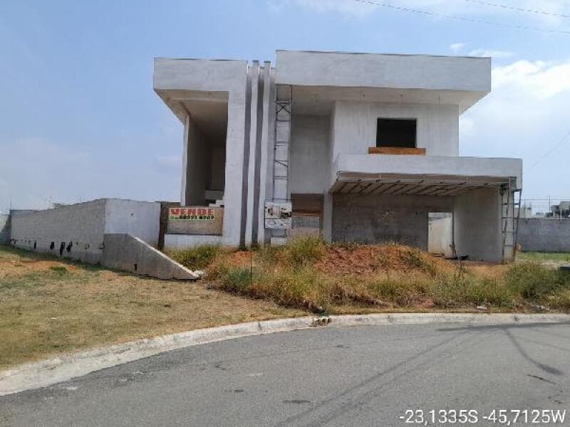 Casa em leilão em Caçapava - SP — LOTE 449 Casa