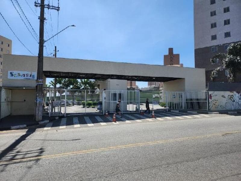 Apartamento em leilão em Carapicuíba - SP — LOTE 404 Apartamento