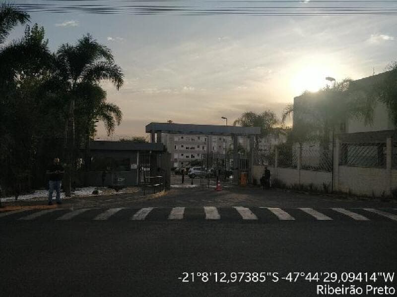 Apartamento em leilão em Ribeirão Preto - SP — LOTE 445 Apartamento