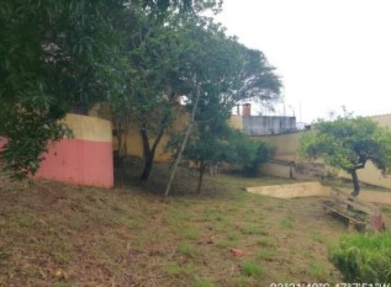 Foto 9 de 11: Terreno em leilão em São Roque - SP — LOTE 001 Terreno urbano com ou sem benfeitorias