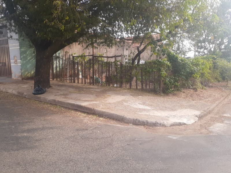 Foto 1 de 2: Terreno em leilão em Uberlândia - MG — LOTE 004 Terreno urbano