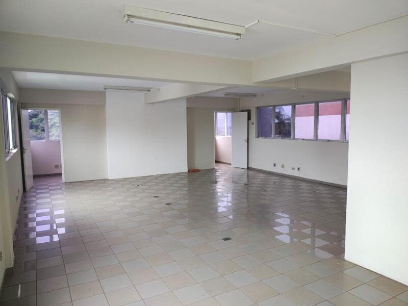 Foto 8 de 10: Comercial em leilão em Londrina - PR, bairro Centro — LOTE 004 Edifício Comercial