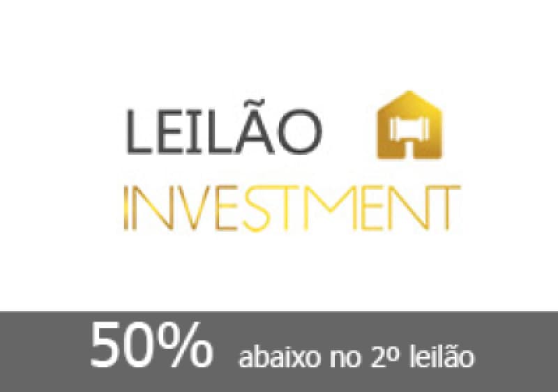 Casa em leilão em Cássia Dos Coqueiros - SP — CASA 1.472 m² - 03 Quartos, Sala, Copa, Cozinha e Banheiro, aos fundos uma pequena edícula (Interior