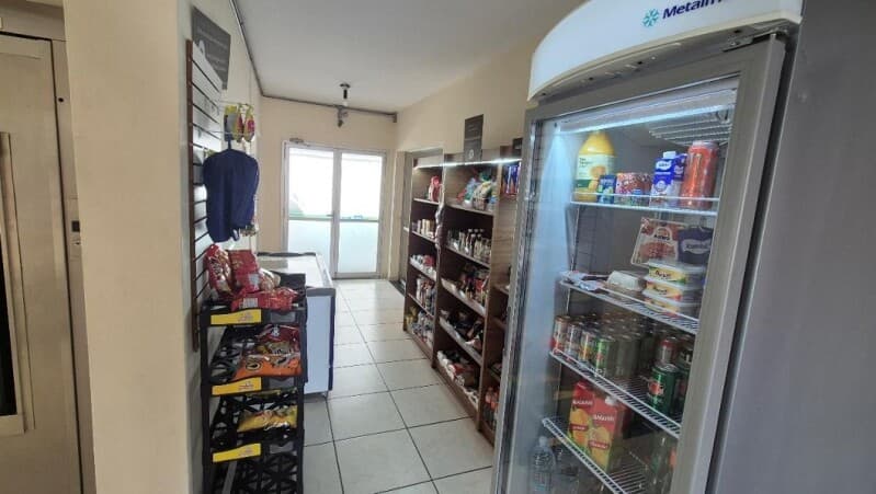 Foto 6 de 7: Apartamento em leilão em São Paulo - SP, bairro Sabará — Apto. 02 Dorms., 01 Vaga, 56 m2, Academia, Piscina, Sala de Jogos , Mercadinho.