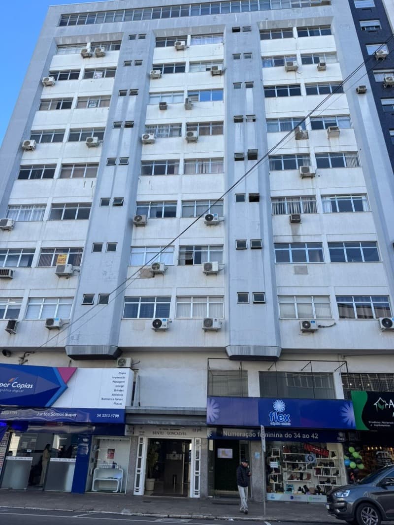 Foto 3 de 5: Comercial em leilão em Passo Fundo - RS — LOTE 001 Imóvel
