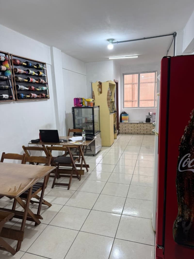 Foto 2 de 5: Comercial em leilão em Porto Alegre - RS — LOTE 001-2 Imóvel