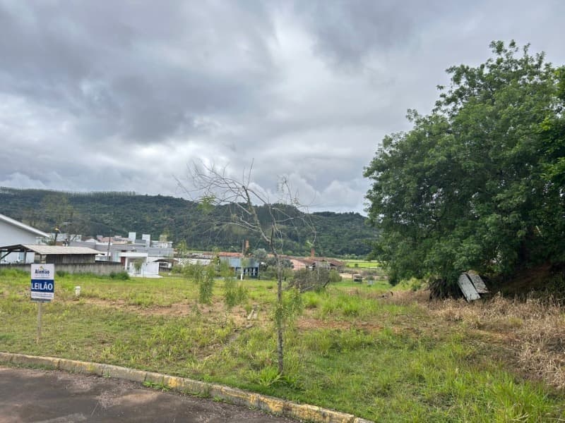 Foto 2 de 10: Terreno em leilão em Agronômica - SC, bairro Centro — LOTE 001 Imóvel