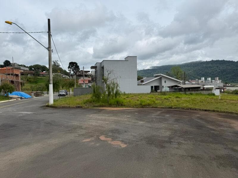 Foto 10 de 10: Terreno em leilão em Agronômica - SC, bairro Centro — LOTE 001 Imóvel
