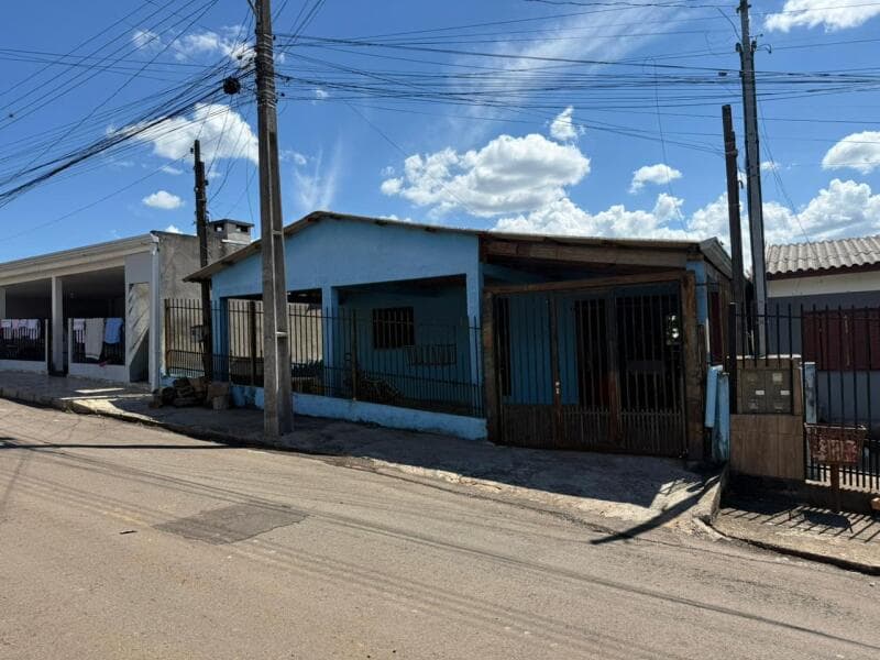 Foto 3 de 5: Casa em leilão em Passo Fundo - RS, bairro Vila Vera Cruz — LOTE 001 Imovel