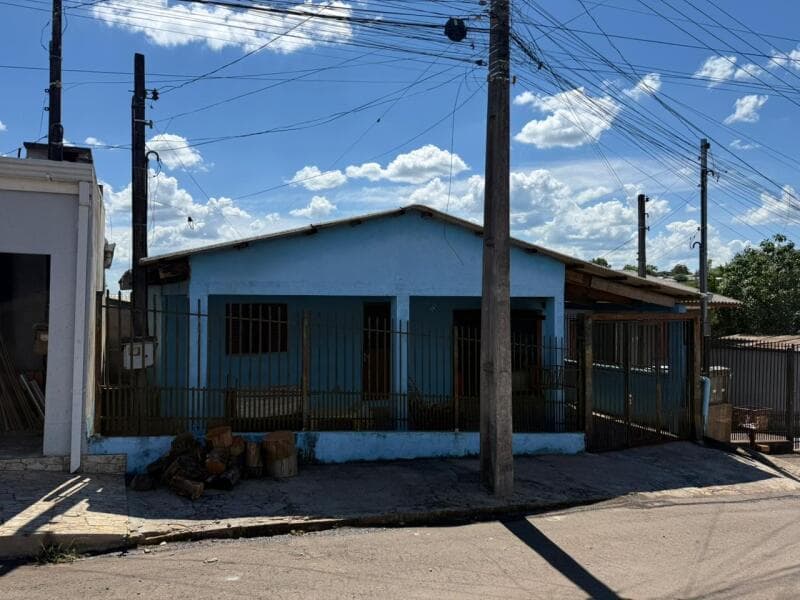 Foto 1 de 5: Casa em leilão em Passo Fundo - RS, bairro Vila Vera Cruz — LOTE 001 Imovel