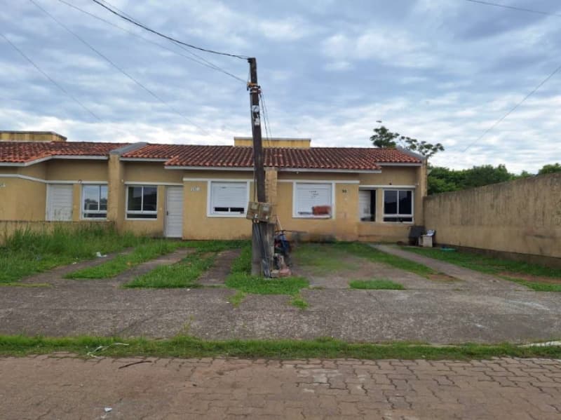 Casa em leilão em Esteio - RS, bairro Vila Três Marias — LOTE 001 imovel