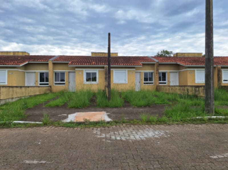 Casa em leilão em Esteio - RS, bairro Vila Três Marias — LOTE 012 Imovel