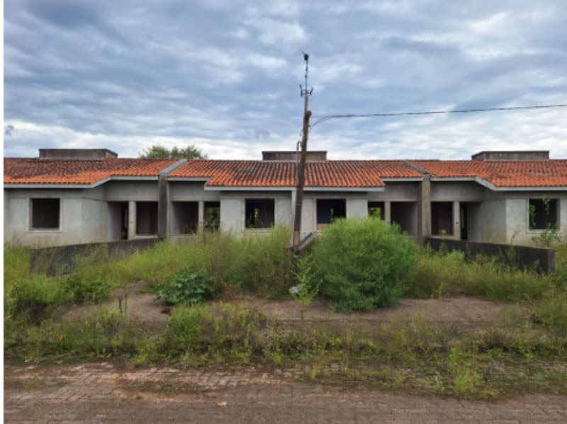 Casa em leilão em Esteio - RS, bairro Vila Três Marias — LOTE 024 Imovel