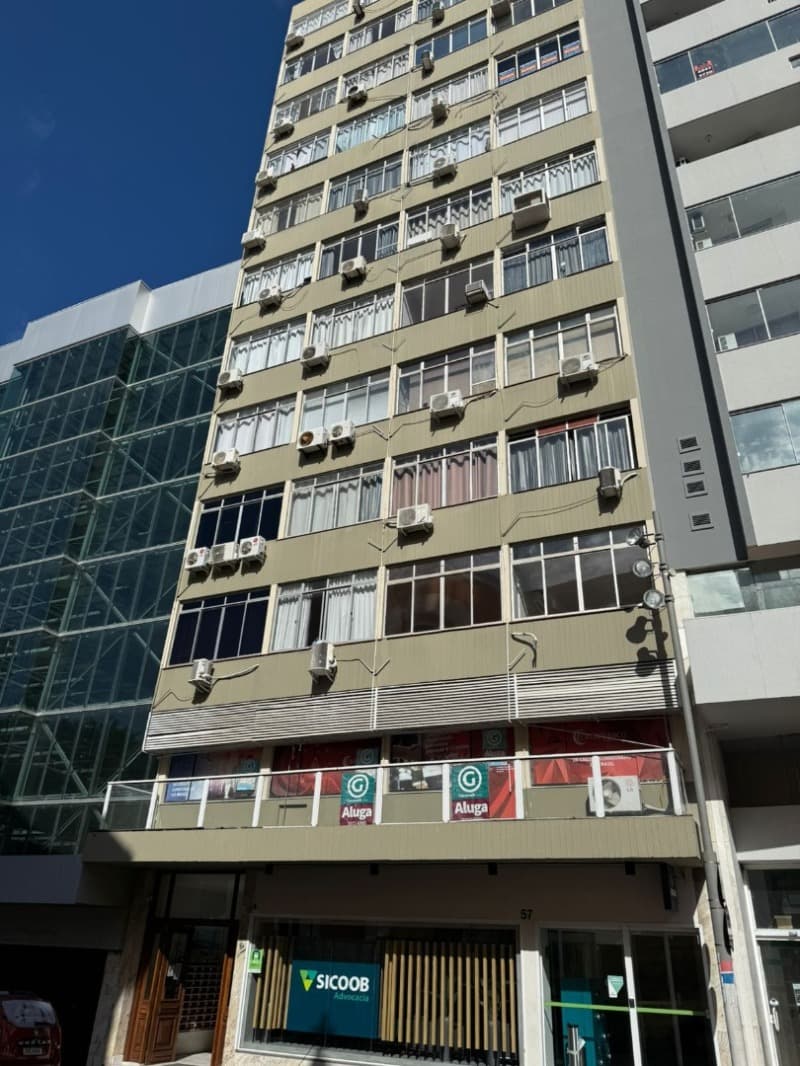 Foto 15 de 20: Apartamento em leilão em Florianópolis - SC — LOTE 004 Imóvel
