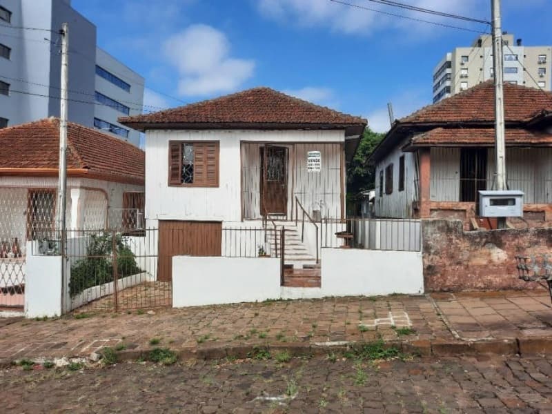 Foto 1 de 22: Terreno em leilão em Passo Fundo - RS, bairro Vila Schell — LOTE 001 Imóvel