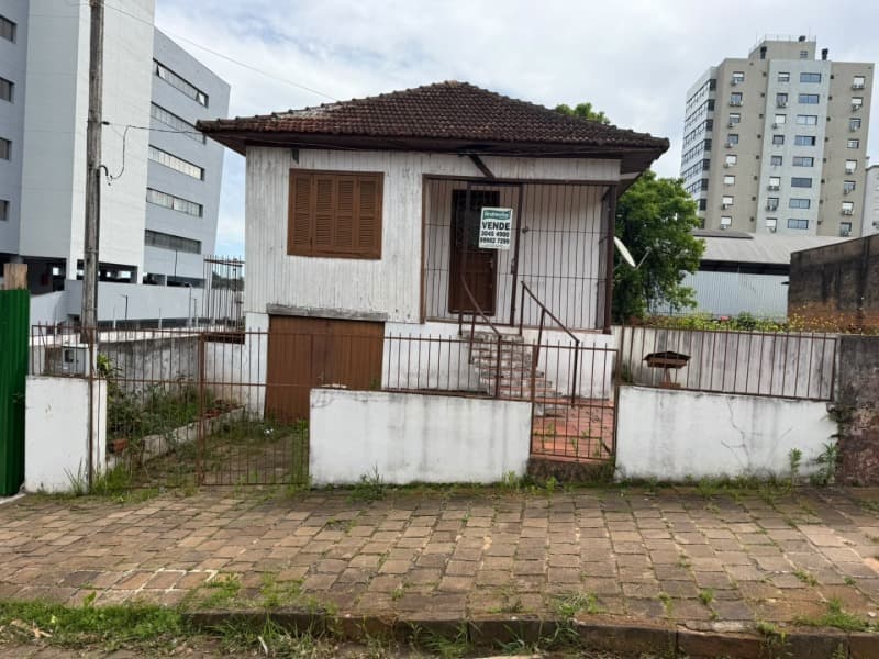 Foto 2 de 11: Terreno em leilão em Passo Fundo - RS, bairro Vila Schell — LOTE 001 Imóvel